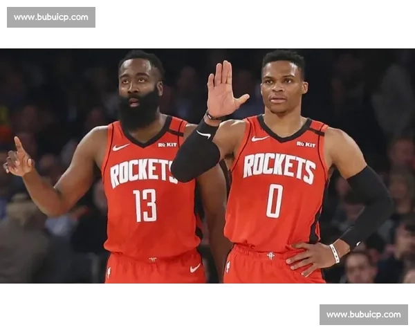 秘鲁甲联盟大学换帅：新帅走马上任开启重建之路